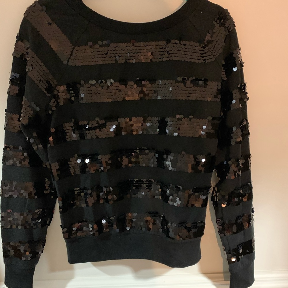 Black sweatshirt with sparkles
